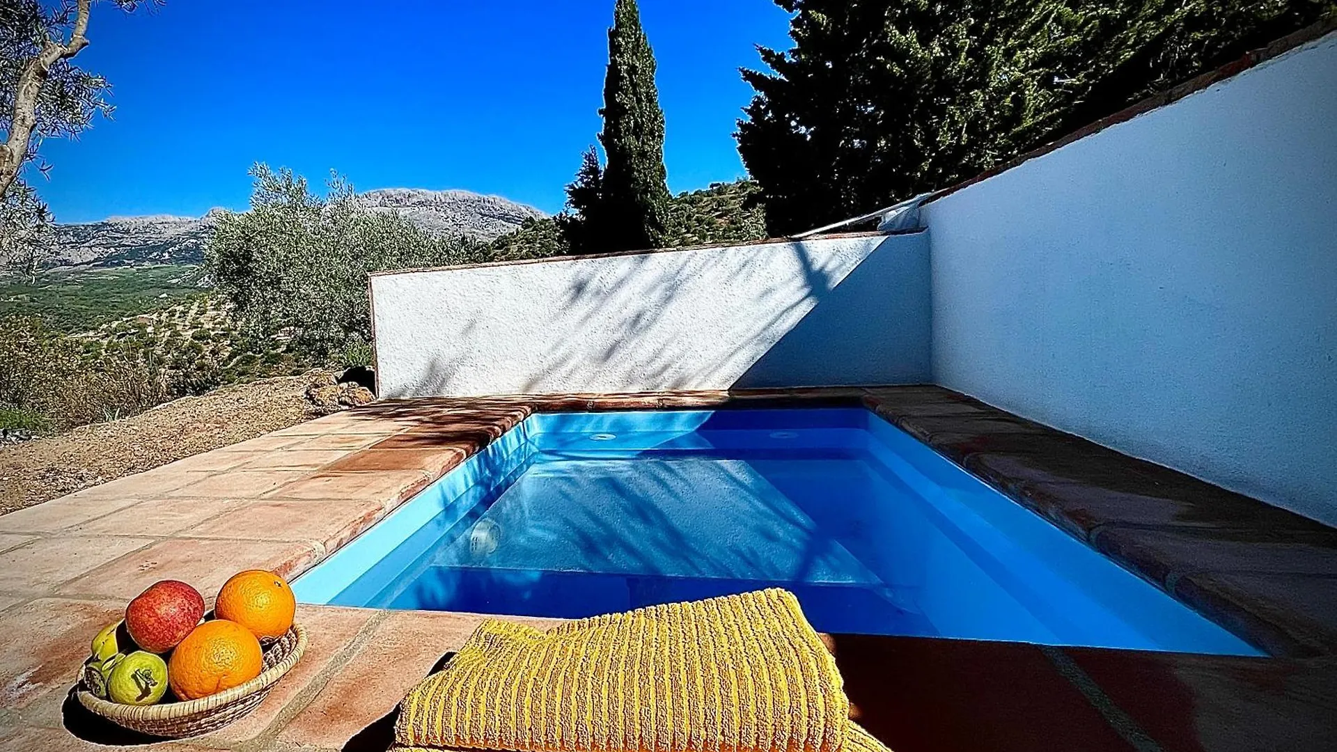 Holiday home Romantisches Apartment, Finca Nahe Malaga Riogordo Spain