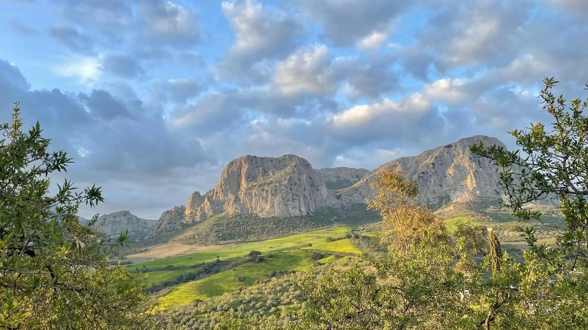 Romantisches Apartment, Finca Nahe Malaga Ríogordo Σπίτι διακοπών